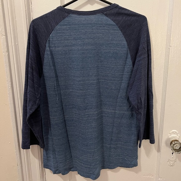 Mid-Length Sleeve Tee - Picture 2 of 3
